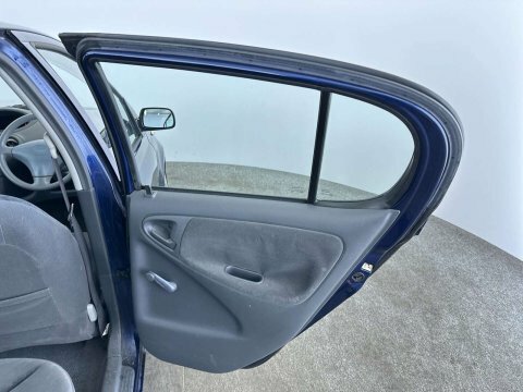 Toyota Yaris 1.3 Vvt-i 16V Cdx  #21