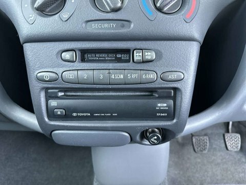 Toyota Yaris 1.3 Vvt-i 16V Cdx  #28
