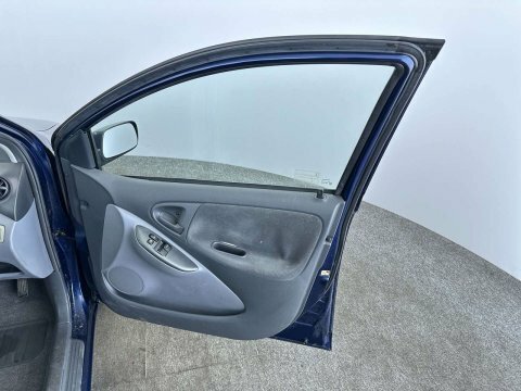 Toyota Yaris 1.3 Vvt-i 16V Cdx  #20