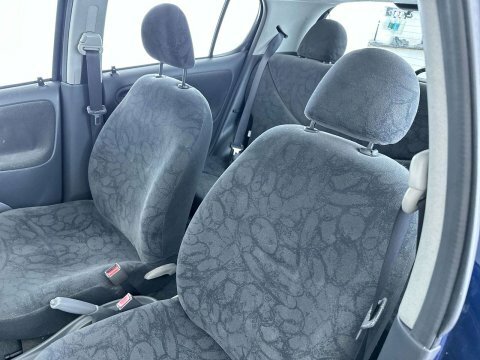 Toyota Yaris 1.3 Vvt-i 16V Cdx  #22