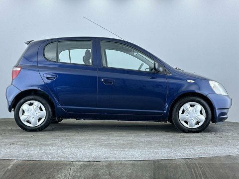 Toyota Yaris 1.3 Vvt-i 16V Cdx  #10