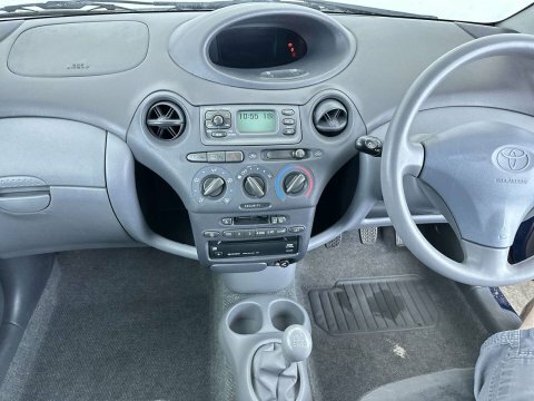 Toyota Yaris 1.3 Vvt-i 16V Cdx  #30