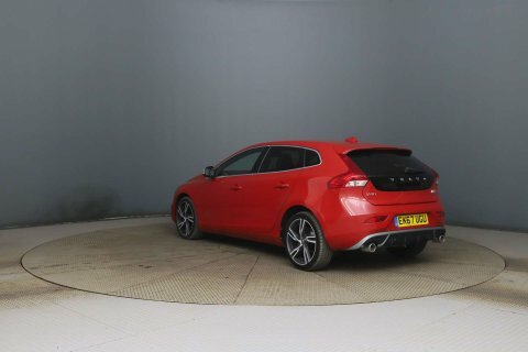 Volvo V40 2017 67 2.0 Red