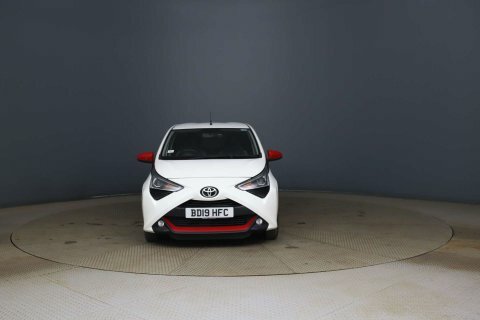 Toyota Aygo X -Trend Vvt-i White #2