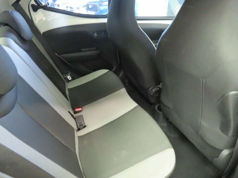 Toyota Aygo X X-plore Vvt-i White #8