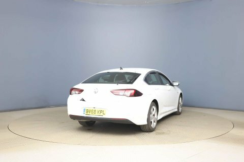 Vauxhall Insignia 2018 68 1.5 White #5