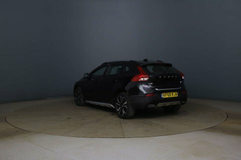Volvo V40 Cross Country Professional D2 Black #5