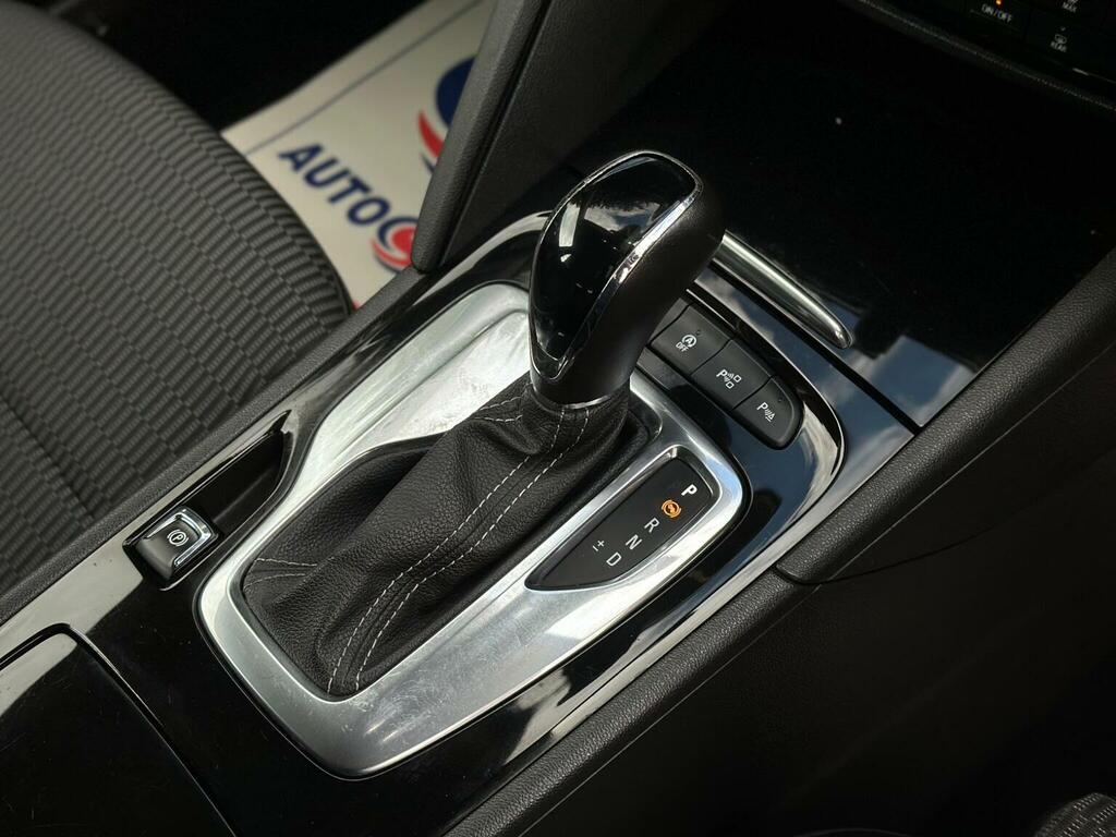 Vauxhall Insignia 2.0 Turbo D Blueinjection Sri VX Line Nav Sports T Black #23