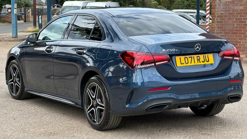 Mercedes-Benz A Class 1.3 A250e 15.6Kwh Amg Line Edition Premium 8G-dc Blue #6