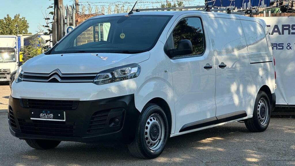 Citroen Dispatch Panel Van 1.5 Bluehdi 1000 Enterprise M Fwd 2 Euro MD21FPZ White #2