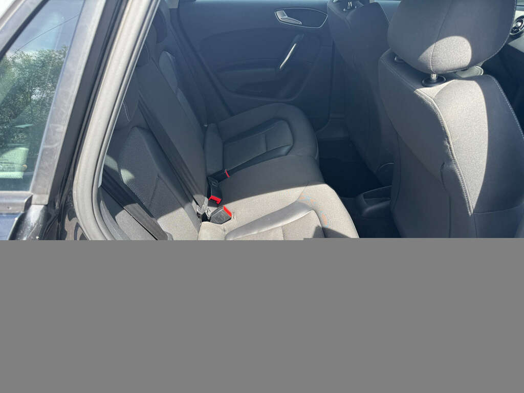 Audi A1 1.6 A1 Sportback Tdi Sport Black #2
