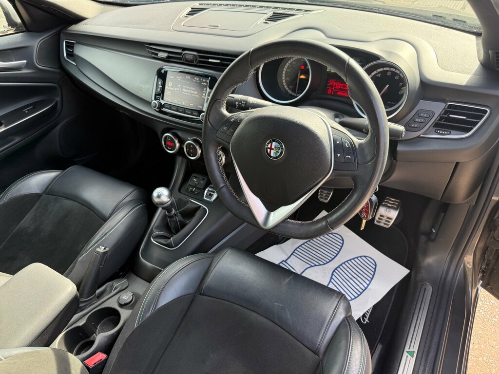 Alfa Romeo Giulietta 1.4 Tb Multiair Sprint Hatchback Red #33