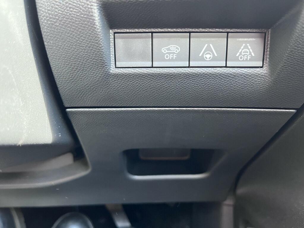 Peugeot e-208 50Kwh Allure Premium Hatchback Yellow #37