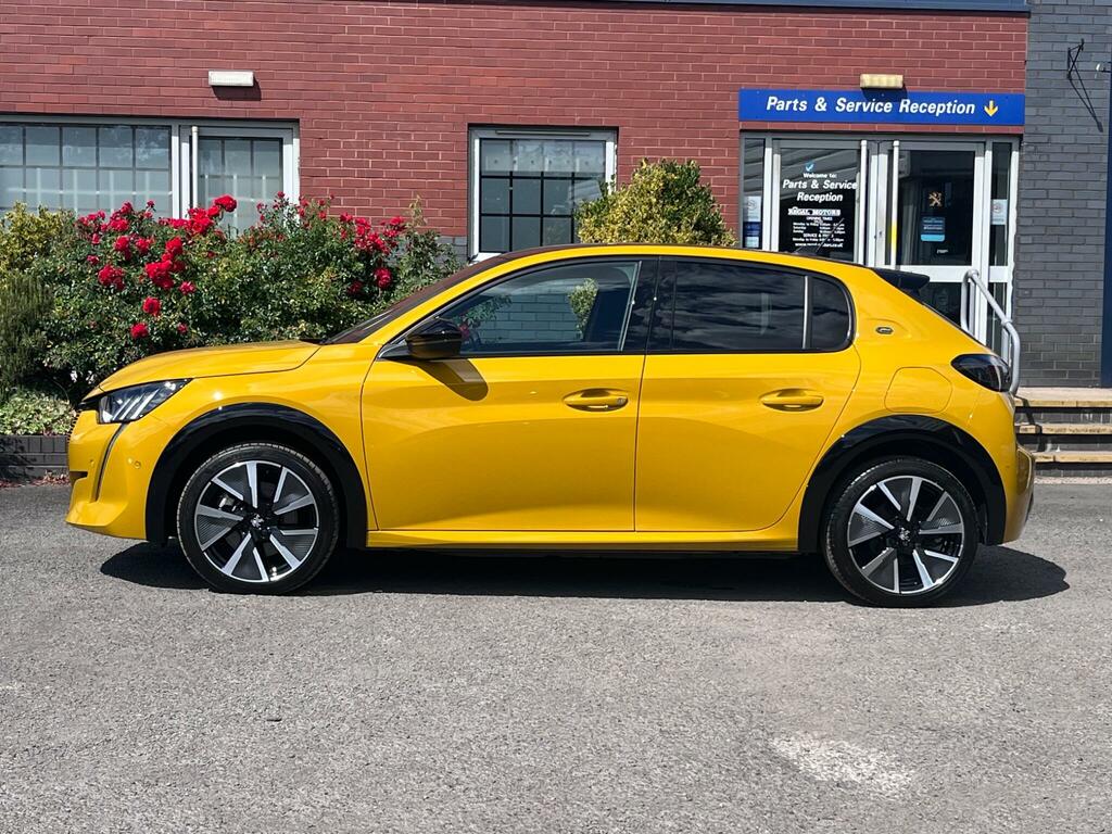 Peugeot e-208 50Kwh Allure Premium Hatchback Yellow #28