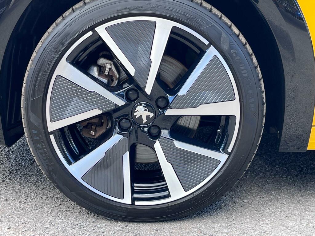 Peugeot e-208 50Kwh Gt Premium Hatchback 7Kw  #4