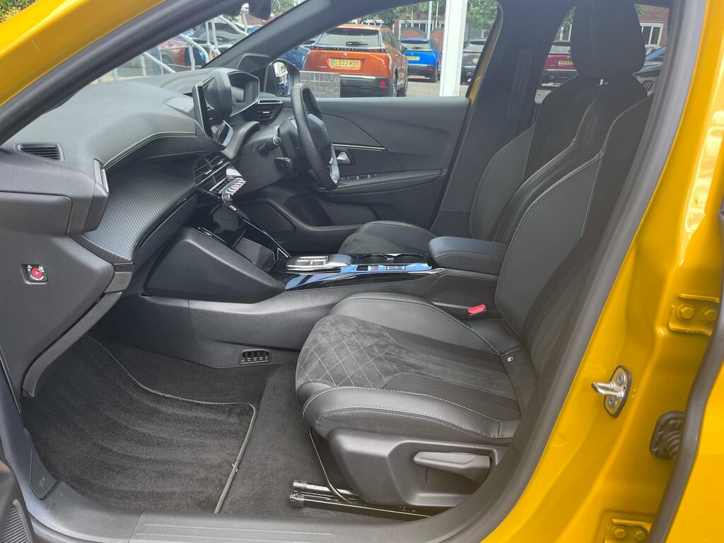 Peugeot e-208 50Kwh Allure Premium Hatchback Yellow #44