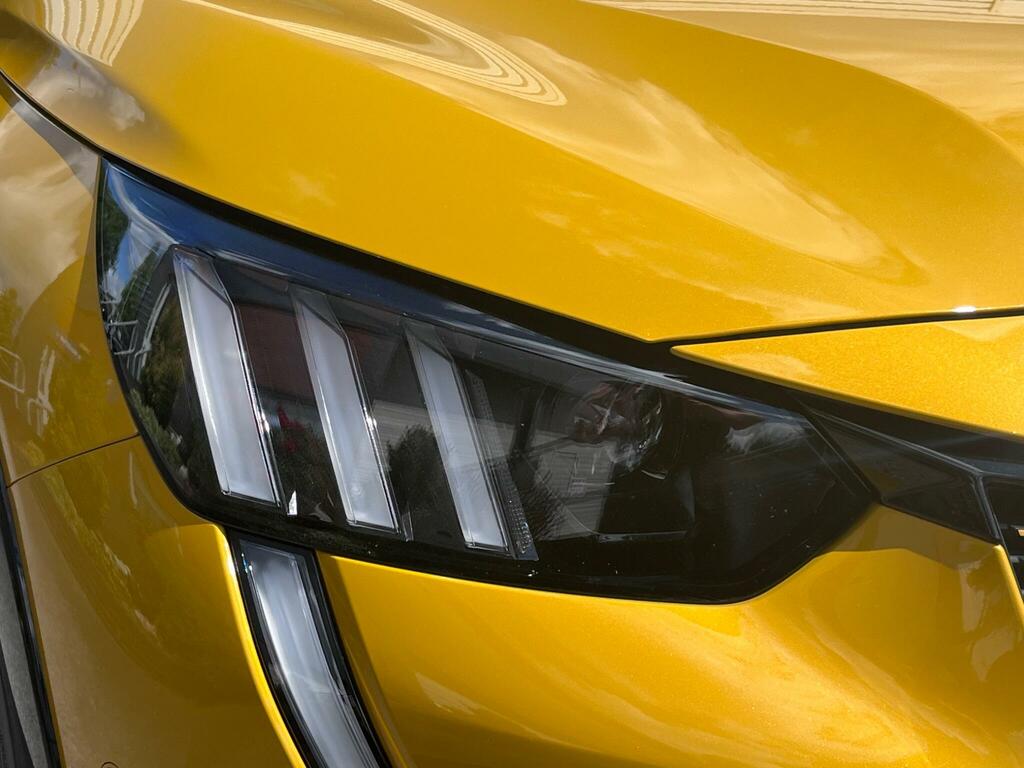 Peugeot e-208 50Kwh Allure Premium Hatchback Yellow #18