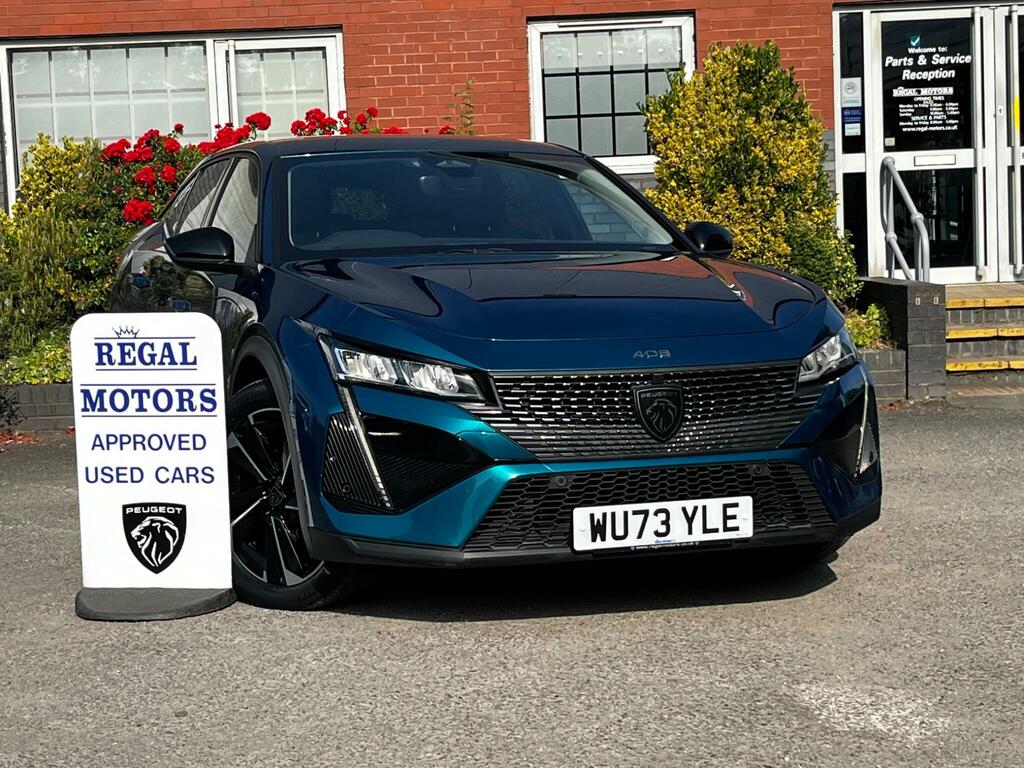 Peugeot 408 1.2 Puretech Allure Premium Fastback Ea