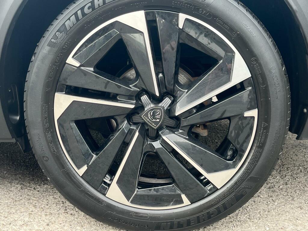 Peugeot 408 1.2 Puretech Allure Premium Fastback Ea #4