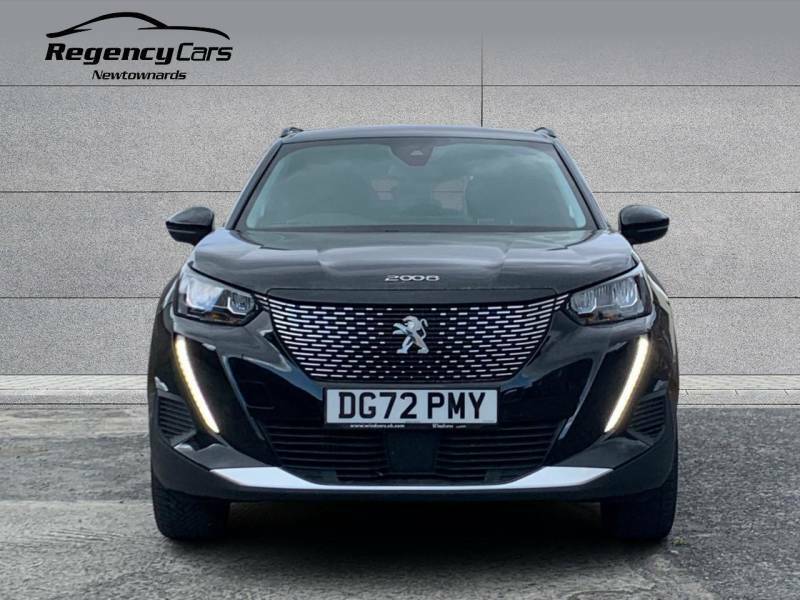 Peugeot 2008 1.2 Puretech Allure Premium Black #2