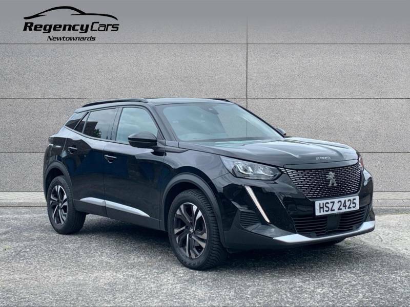 Peugeot 2008 1.2 Puretech Allure Premium Black