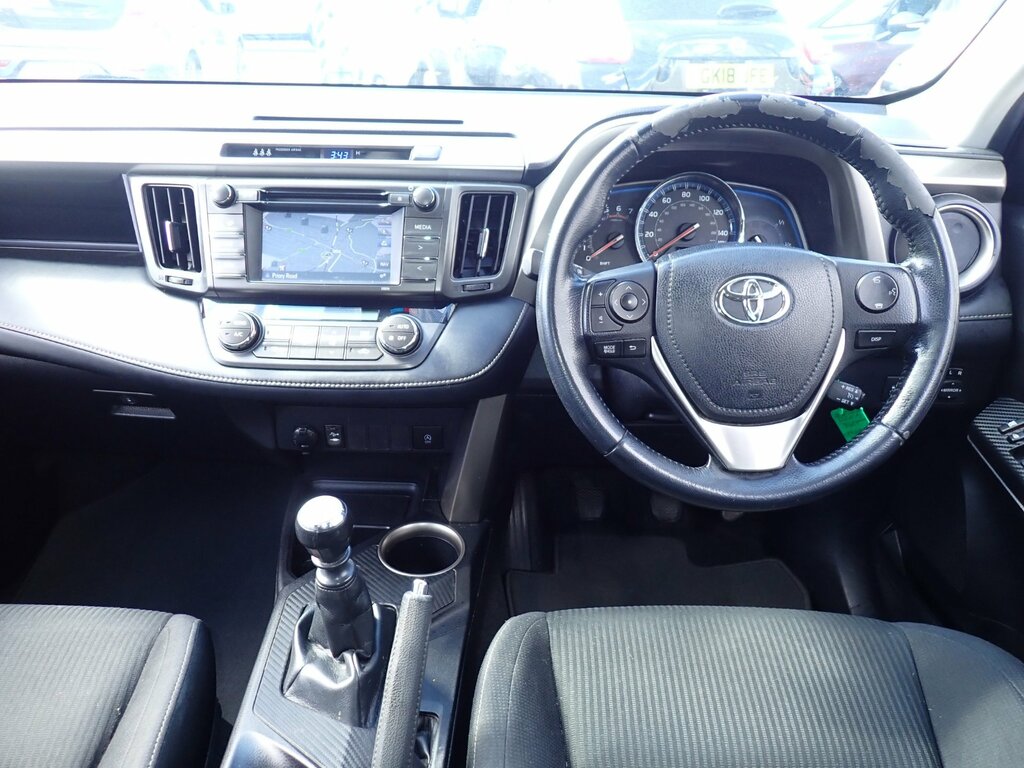 Toyota Rav 4 2.0 D-4d Business Edition Suv 2W White #2