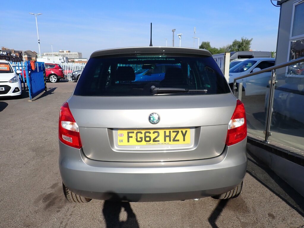 Skoda Fabia 1.6 Tdi Elegance Hatchback Euro Beige #5