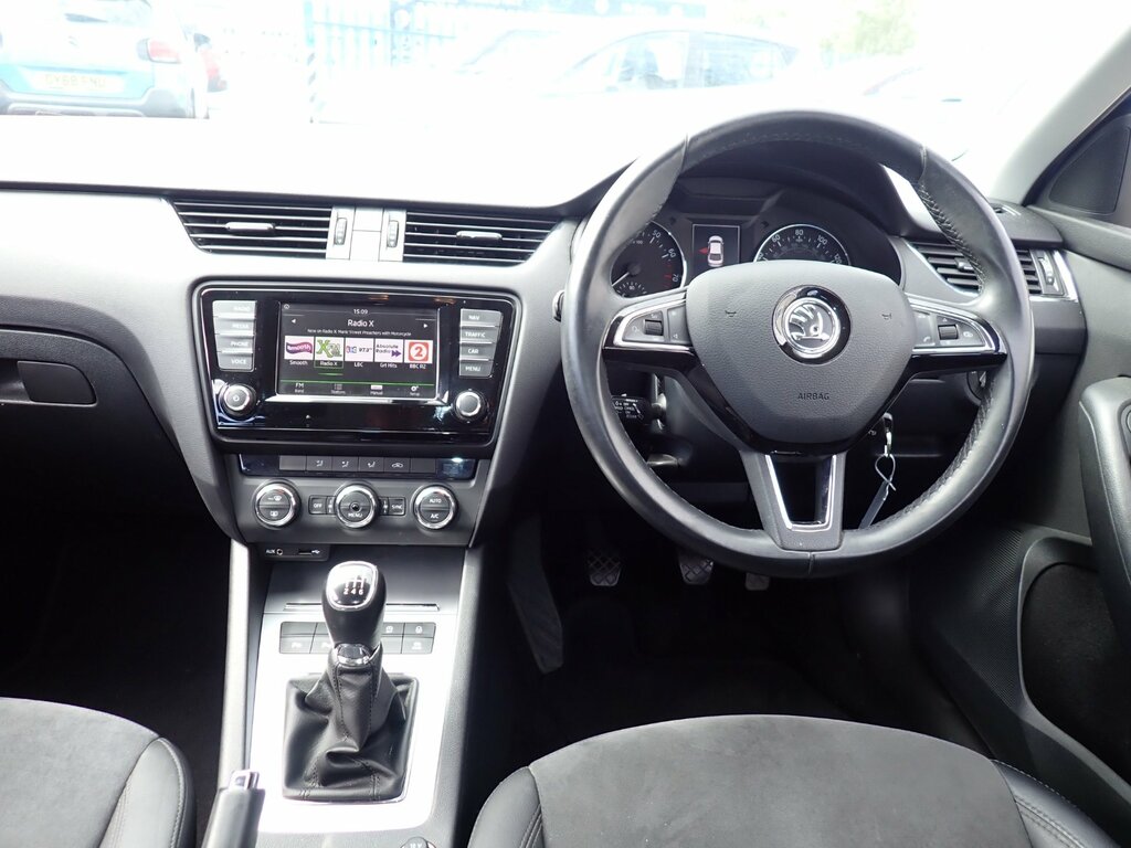 Skoda Octavia 1.4 Tsi Se L Hatchback Euro 6 S Blue #2