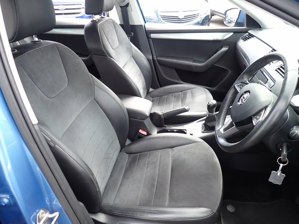 Skoda Octavia 2.0 Tdi Cr Vrs 184Bhp 5-Dr Estate Black #21
