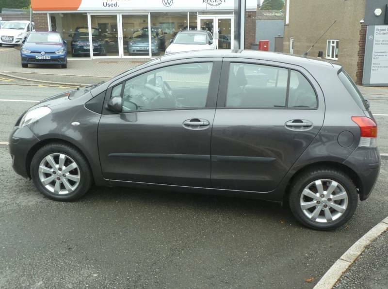 Toyota Yaris 1.33 Vvt-i Tr 6-Sp 101Ps Low Tax Grey #6