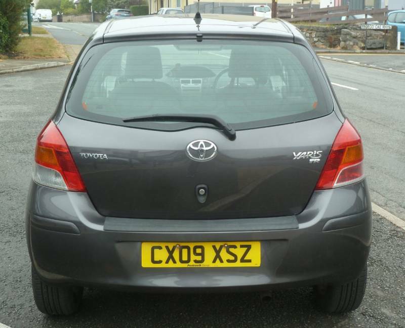 Toyota Yaris Hatchback 1.0 Vvt-i Tr 200959 Red #8