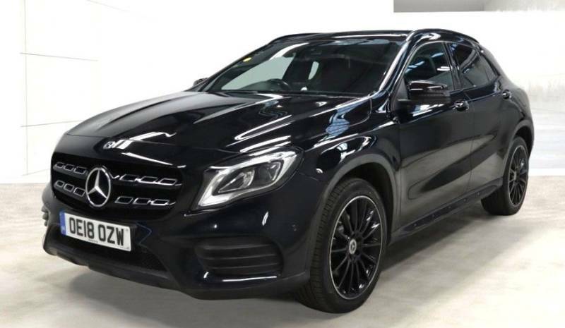 Mercedes-Benz GLA Class Gla 220D 4Matic Amg Line Prem Plus Black #3