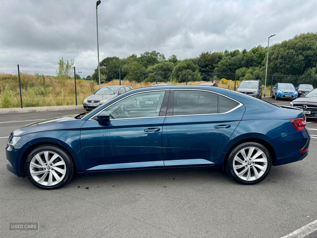 Skoda Superb 2.0 Tdi Cr Se Blue #5