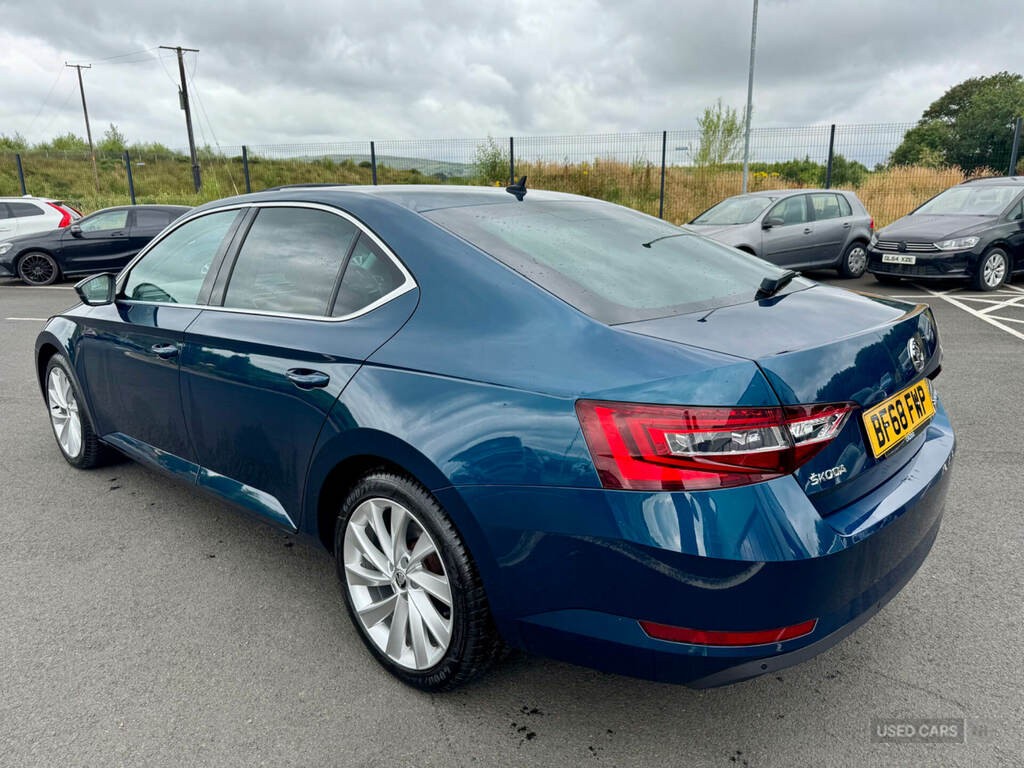 Skoda Superb 2.0 Tdi Cr Se Blue #4
