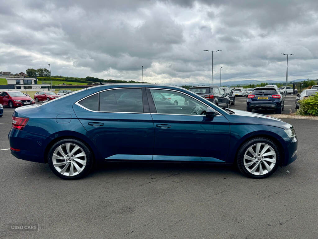 Skoda Superb 2.0 Tdi Cr Se Blue #2