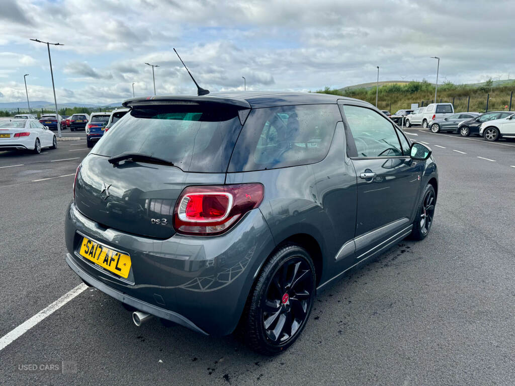 DS DS 3 1.6 Bluehdi Performance Line Grey #2
