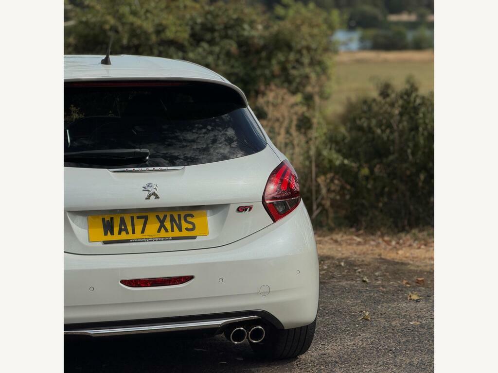 Peugeot 208 Thp Gti By Peugeot Sport Hatchback White #4
