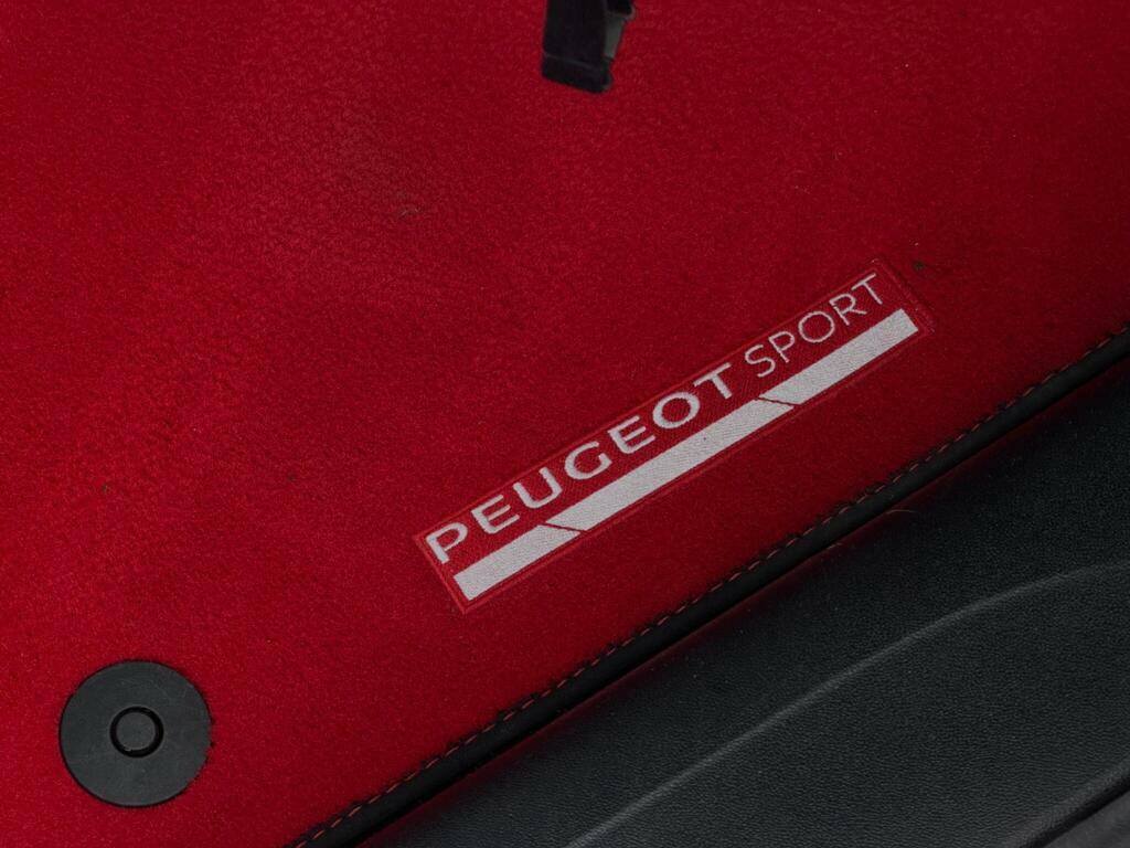 Peugeot 208 Peugeot 208 1.2 Allure, 20 Road Tax Orange #26