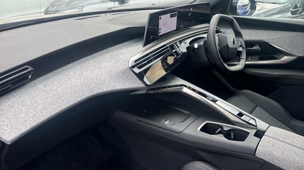 Peugeot 5008 Peugeot 5008 Estate 1.2 Hybrid 145 Allure E-ds Grey #6