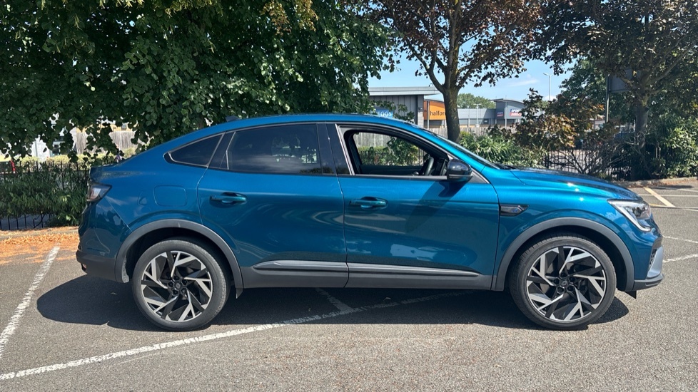 Renault Arkana Arkana 1.6 E-tech Fhev 145 Esprit Alpine Blue #2
