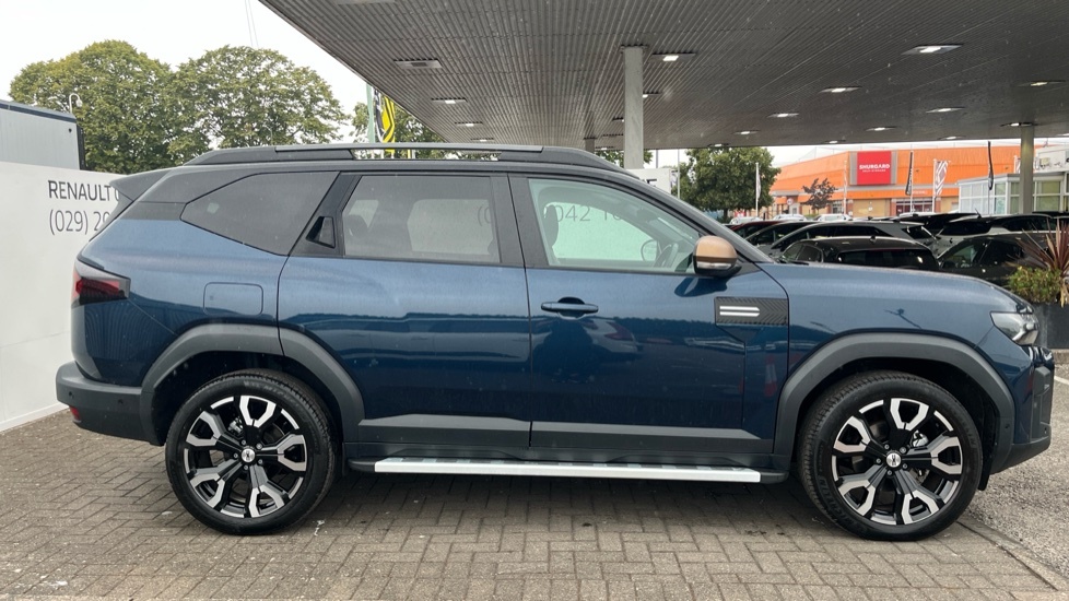 Dacia Bigster Dacia Bigster 1.8 Hybrid 155 Journey Black #2