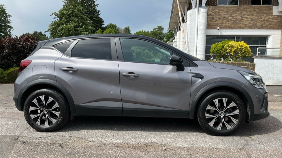 Renault Captur Captur 1.6 E-tech Full Hybrid 145 Evolution Au Grey #2