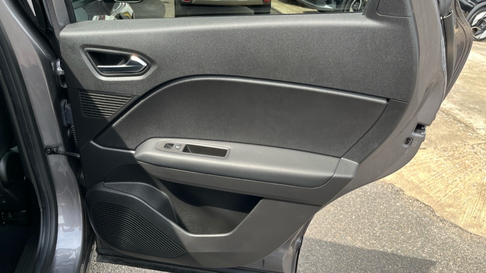 Renault Captur 1.0 Tce Iconic Edition Suv #28