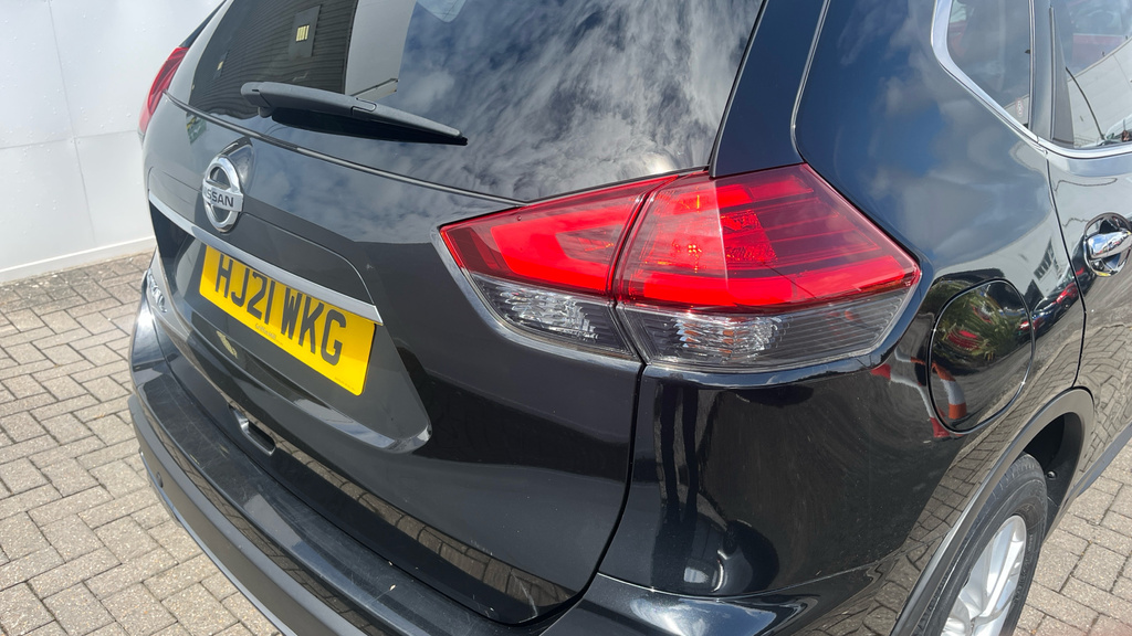 Nissan X-Trail 1.3L Dig-t N-connecta Dct 156 Bhp Silver #28
