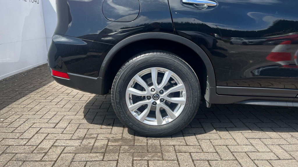 Nissan X-Trail 1.3L Dig-t N-connecta Dct 156 Bhp Silver #17
