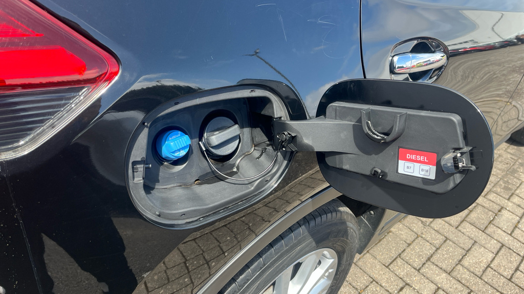 Nissan X-Trail 1.3L Dig-t N-connecta Dct 156 Bhp Silver #27