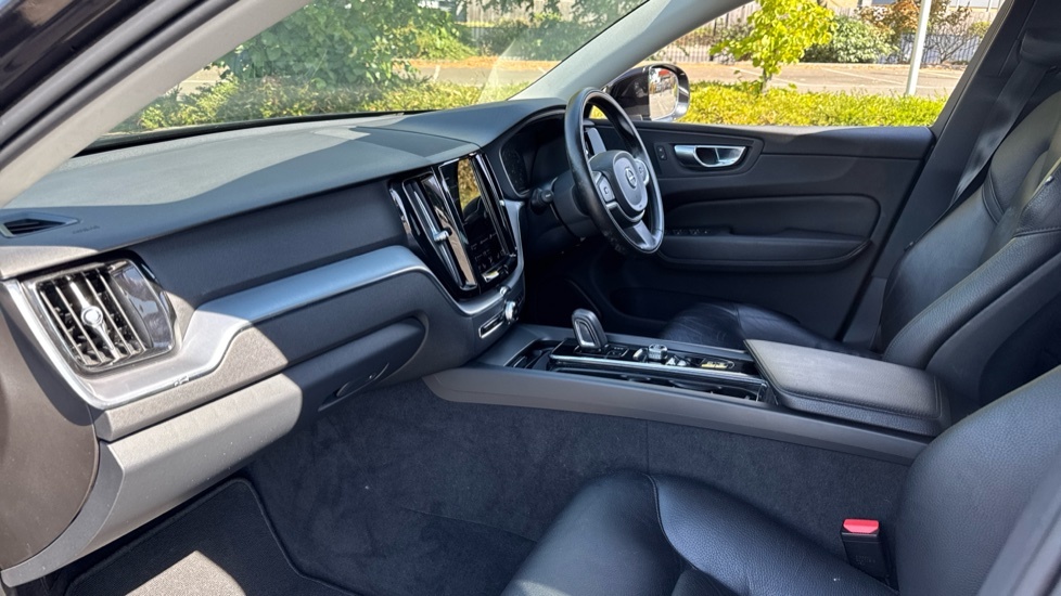 Volvo XC60 2.0 B5 Mhev Momentum Awd Euro 6 Ss  #6