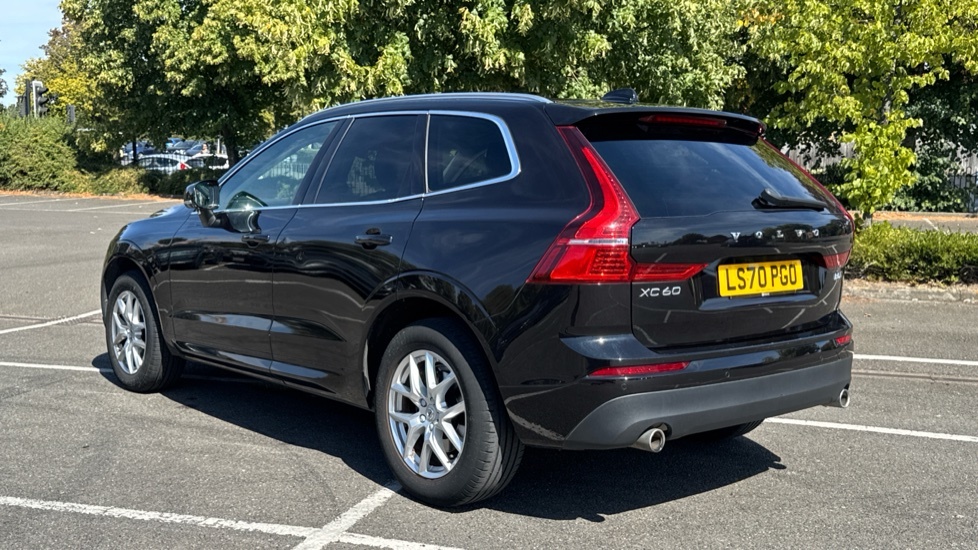 Volvo XC60 2.0 B5 Mhev Momentum Awd Euro 6 Ss  #3