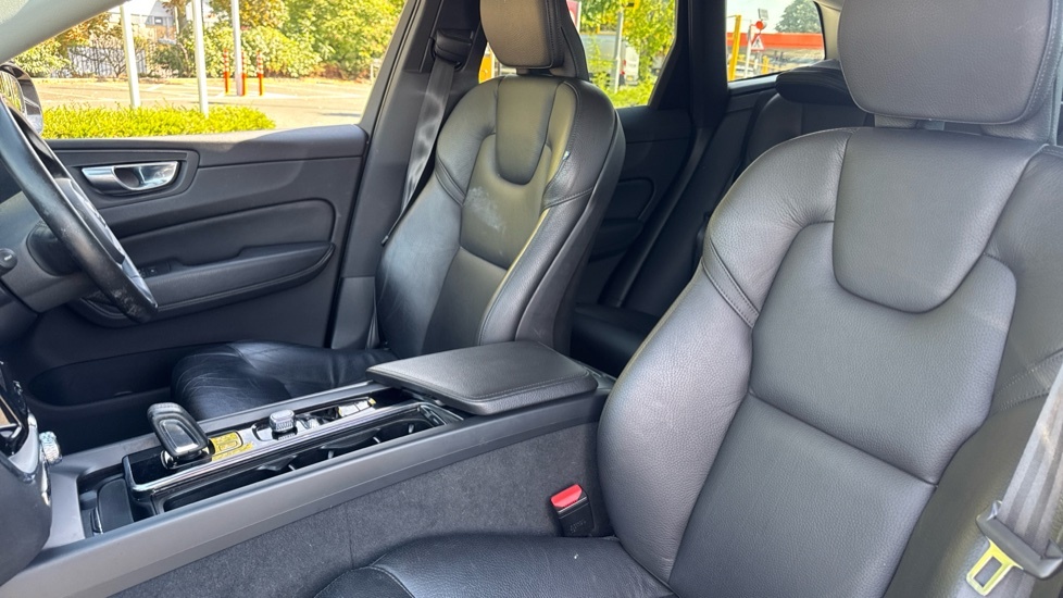 Volvo XC60 2.0 B5p 250 Inscription Awd Geartronic Blue #28