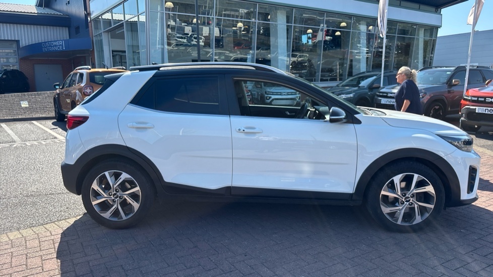 Kia Stonic Kia Stonic 1.0T Gdi Gt-line S White #2
